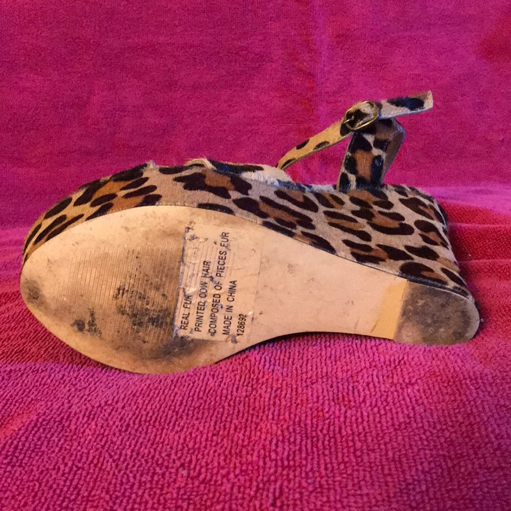 Leopard printed cow hair. - Picture 2 of 4